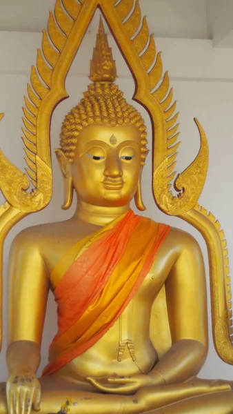 Stucco Golden Buddha Lyser Halo Dyrkan Buddhister — Stockfoto