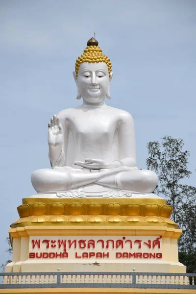 Buddha Statuen Thailändischen Tempeln Werden Von Buddhisten Respektiert Und Verehrt — Stockfoto