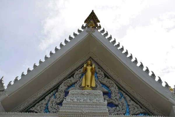 Decoração Telhado Gable Igreja Que Único Templos Tailandeses — Fotografia de Stock