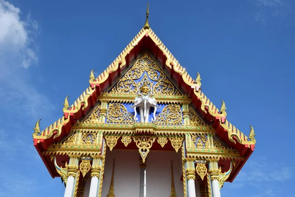 Decoração Telhado Gable Igreja Que Único Templos Tailandeses — Fotografia de Stock