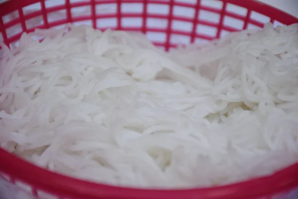 Rice Noodles Red Basket White Backdrop — Stock Photo, Image