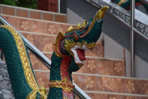 Patung Naga Kuil Kuil Thailand Adalah Simbol Dari Orang Orang — Stok Foto