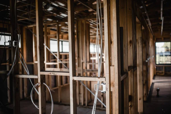 Conjunto Construcción Una Casa Que Construye Con Cables Expuestos Vigas Fotos de stock libres de derechos