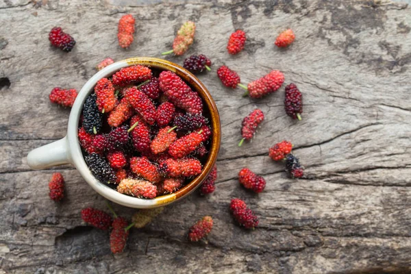 dut ahşap arka plan üzerinde