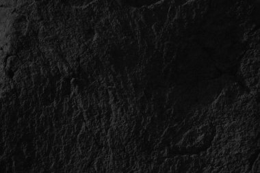 Doğal taştan banyo kiremitleri, mutfak zemini, iç ve dış taş duvar tasarımları.