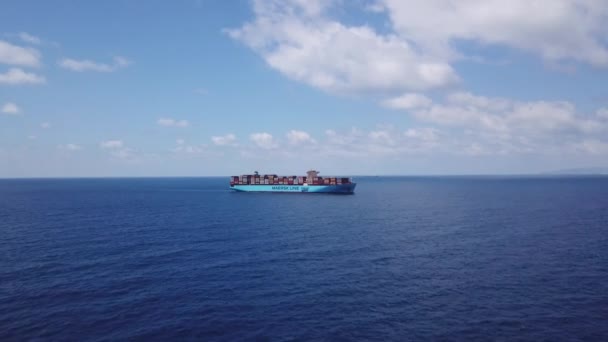 Mediterranean Sea - June 25, 2020: Maersk Hidalgo mega Container Ship. ULCV fully loaded with freight Container. — Stock Video