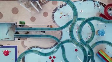 Kuzey Bölgesi, İsrail - 27 Temmuz 2020: Koronavirüs sınırlamaları nedeniyle terk edilmiş su parkı.