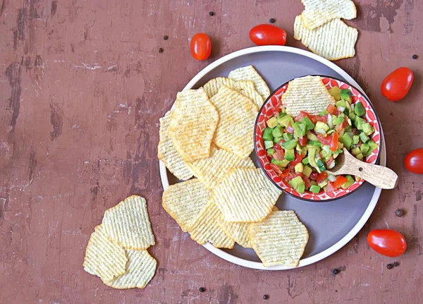 Mexican Appetizer Sauce Avocado Tomato Onion Salsa Bowl Ceramic Tray — Stock Photo, Image