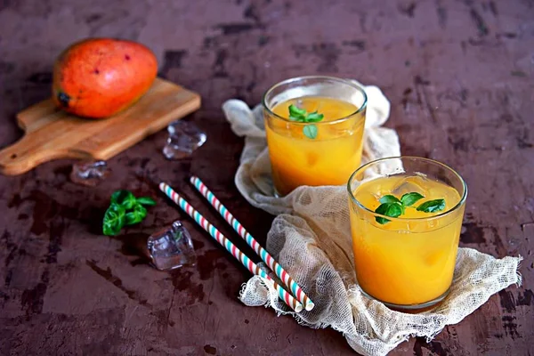Mango Lassi Traditional Indian Drink Glasses Served Ice Straw — Stock Photo, Image