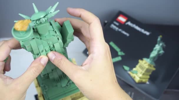 Lego Liberty Statue Mini Kopie Der Freiheitsstatue Lego Architektur Ergänzung — Stockvideo