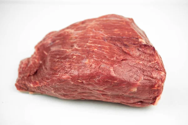 Großes Stück Rinderfilet Rohes Fleisch Isoliert Auf Weiß — Stockfoto