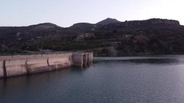 Beznar rezervuarının hava görüntüsü
