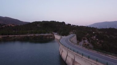 Beznar rezervuarının hava görüntüsü