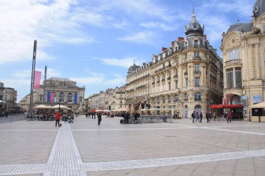 Komedi meydanda Montpellier, onun opera ve üç graces çeşme, Fransa