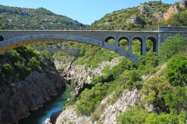 Pont du Herault Gorges diable, Fransa'da occitanie bölgesinde Herault Nehri üzerinde