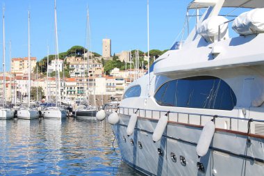 Cannes Eski şehir ve liman, Fransız Rivierası, Fransa