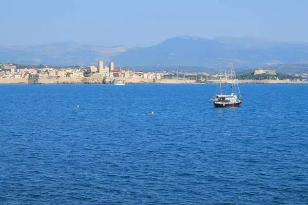 Gyönyörű Kilátás Régi Erődváros Antibes Franciaország — Stock Fotó