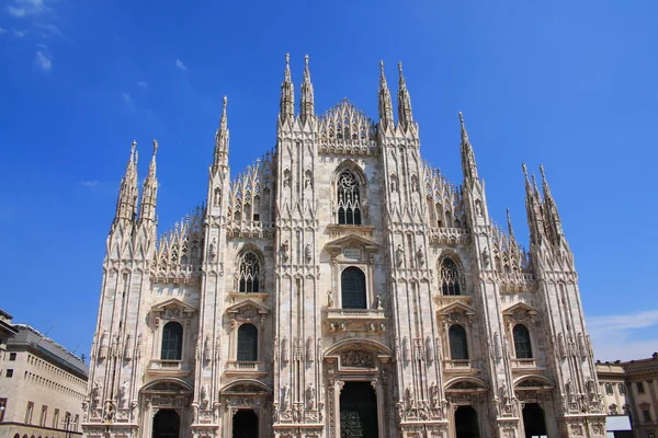 Muhteşem Milano Katedrali, Duomo di Milano, Square Piazza Duomo, İtalya dünyanın en büyük Gotik katedrali