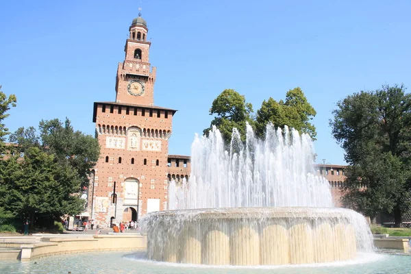 Sforza Kalesi Milan İtalya