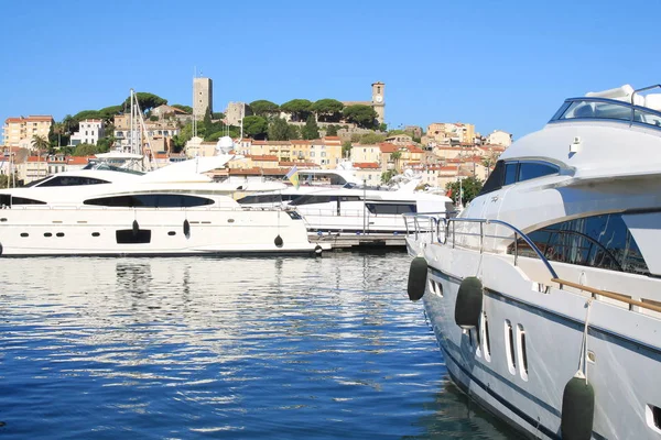 Cannes Eski şehir ve liman, Fransız Rivierası, Fransa