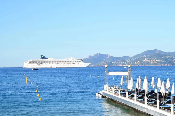 Fransız Rivierası, Fransa sahil boyunca Cannes ve Croisette plaj