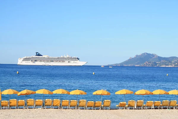 Fransız Rivierası, Fransa sahil boyunca Cannes ve Croisette plaj