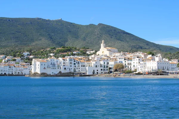 Cadaques Amazing İspanya köyü, Akdeniz, Costa Brava, Katalonya