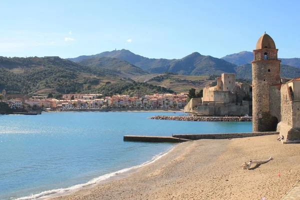 Famous Town Collioure Foothills Pyrenees Located Vermeille Coast Last Stretch — Stock Photo, Image