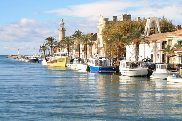 Faro Antiguo Puerto Pesquero Grau Roi Camargue Complejo Turístico Costa —  Fotos de Stock