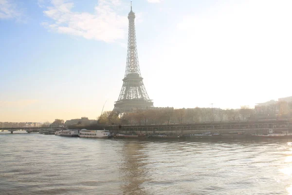 Amazing Sunrise Beautiful Sky Eiffel Tower River Seine Paris Capital —  Fotos de Stock