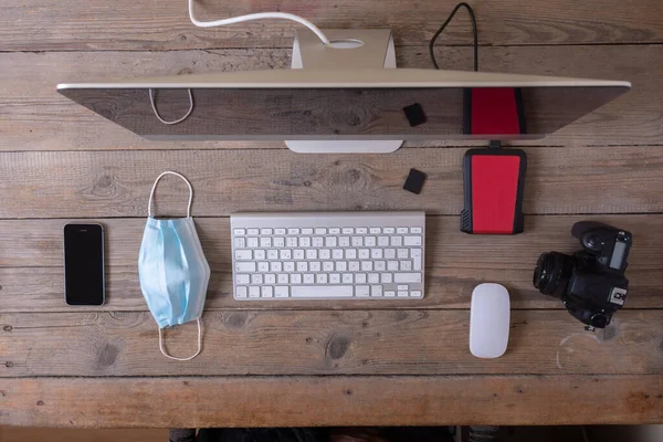 Arbeidstabell Til Latinamerikansk Fotograf Sett Ovenfra Den Nye Normalen – stockfoto