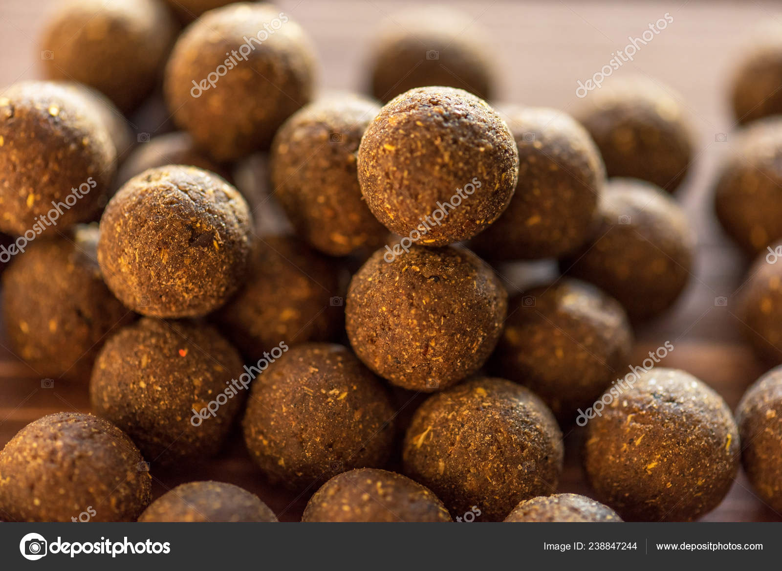 Snel het is mooi Onvoorziene omstandigheden Carp Fishing Different Carp Boilies Accessories Carp Fishing Isolated  Wooden Stock Photo by ©ba1istic 238847244