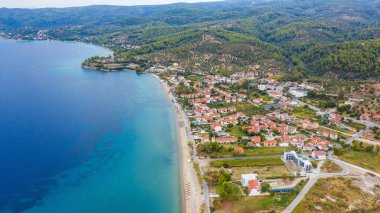 Yaz Neos Marmaras Köyü. Sithonia, Yunanistan.
