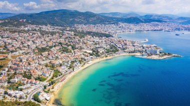 Yunanistan 'ın Kavala kentinde deniz manzarası.