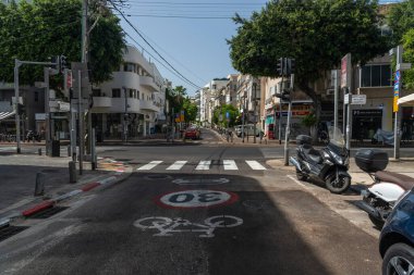 Coronavirus karantinası sırasında sokaklar boş