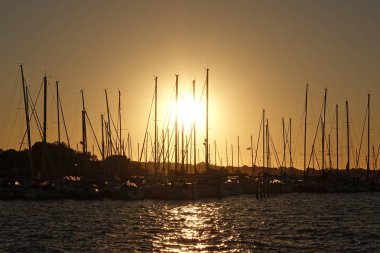 Roskilde harbour adlı günbatımı                               