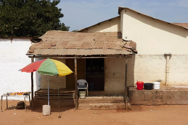 Casa Beira Estrada Gâmbia África — Fotografia de Stock