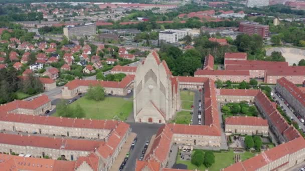 Церква Грандтвінса Розташована Районі Бігальдджерг Копенгагена Данія — стокове відео