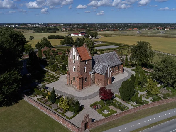 Veduta aerea della chiesa Smoerum, Danimarca — Foto Stock