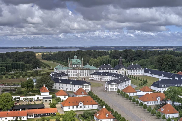 프레덴스보르 궁전, 덴마크의 공중 전경 — 스톡 사진