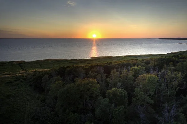 Sonnenuntergang an der Jaegerspris Bay, Dänemark — Stockfoto