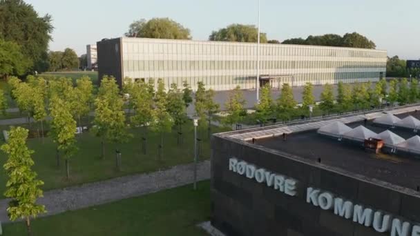 Luchtfoto Van Het Gemeentehuis Roedovre Kopenhagen Denemarken — Stockvideo