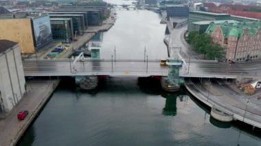 Kopenhag, Danimarka'da bulunan Knippel Köprüsü'nün havadan görünümü