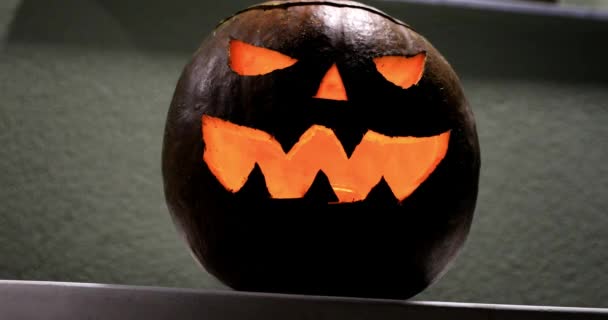 Halloween Allerheiligen Een Verlichte Gesneden Pompoen Illustreert Sfeer Van Deze — Stockvideo