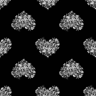 Kusursuz desenli çiçek yapraklarından yapılmış gümüş kalpler izole, siyah arkaplan, gri parlak metal kalp şekli tekrarlayan süs, gri metalik aşk işareti baskısı, klasik duvar kağıdı, dekoratif arka plan