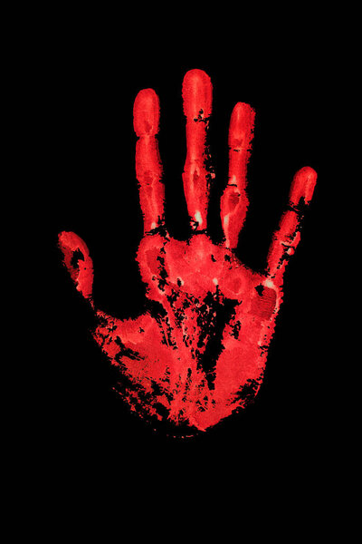 Красный отпечаток руки человека на черном фоне, выделенный крупным планом, кровавый отпечаток руки, силуэт ладони и пальцев, штамп одной руки, знак личности, отпечаток краски
