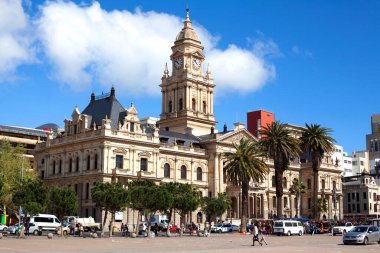 Cape Town, Güney Afrika 'daki Büyük Geçit Meydanı' ndaki belediye binası.