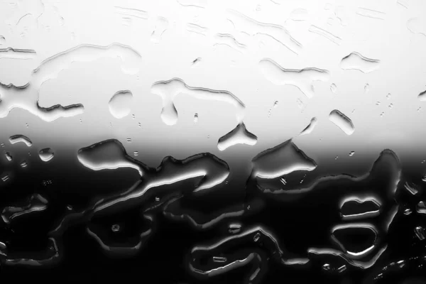 Капли Пролитой Воды Поверхность Белого Стекла Силуэты Водяных Пятен Абстрактный — стоковое фото