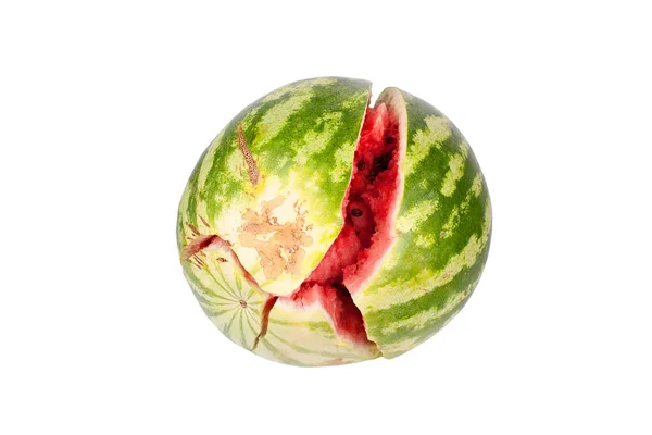 Gebrochene Wassermelone Auf Weißem Spiegelhintergrund Mit Reflexion Isoliert Nahaufnahme — Stockfoto