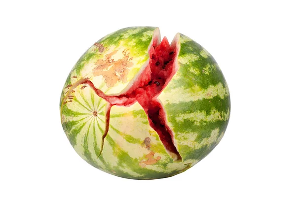Gebrochene Wassermelone Auf Weißem Spiegelhintergrund Mit Reflexion Isoliert Nahaufnahme — Stockfoto